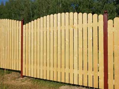О чем стоит помнить, выбирая деревянный забор